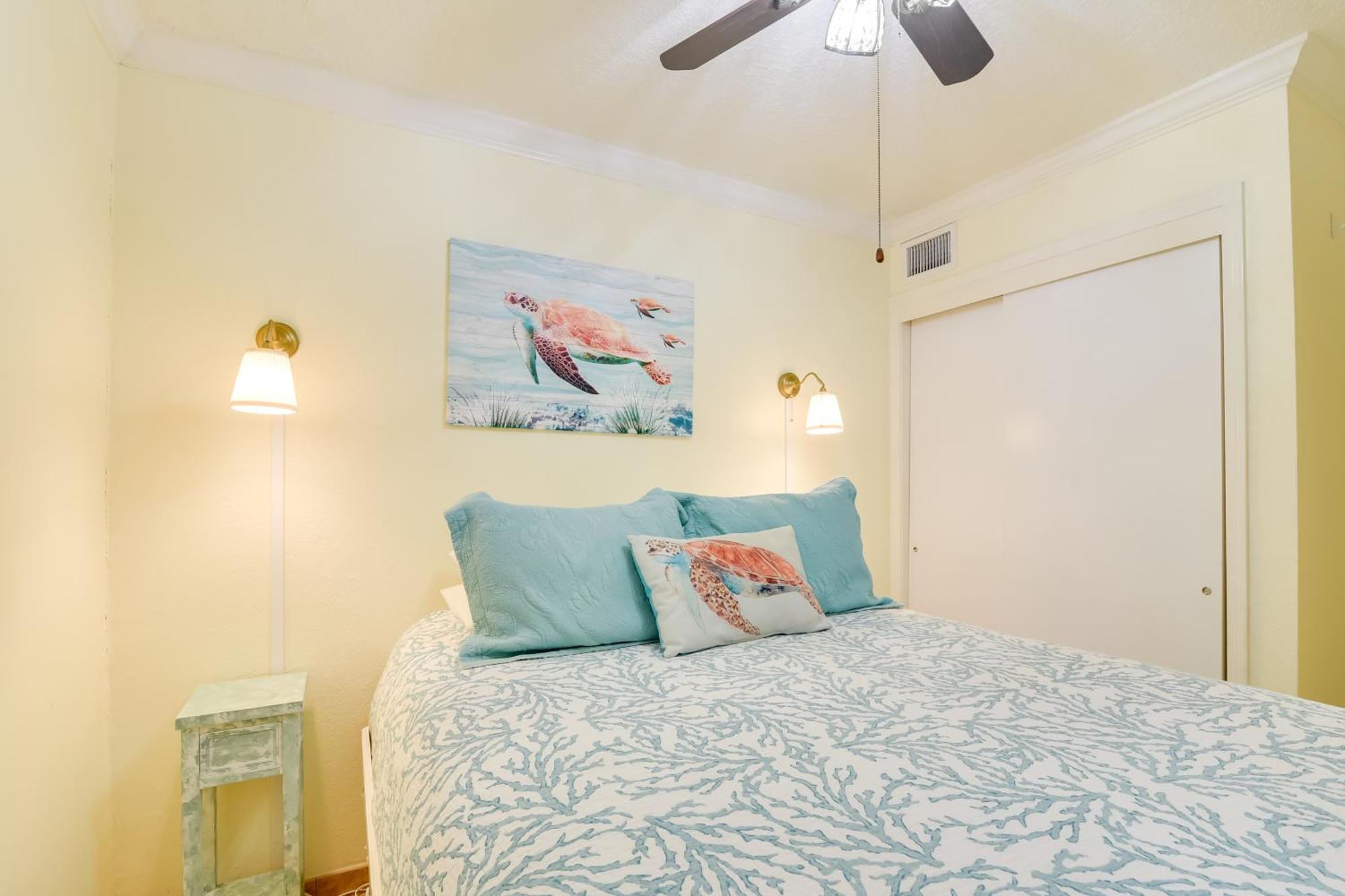 Coastal Galveston Condo Walk To Shoreline! ภายนอก รูปภาพ