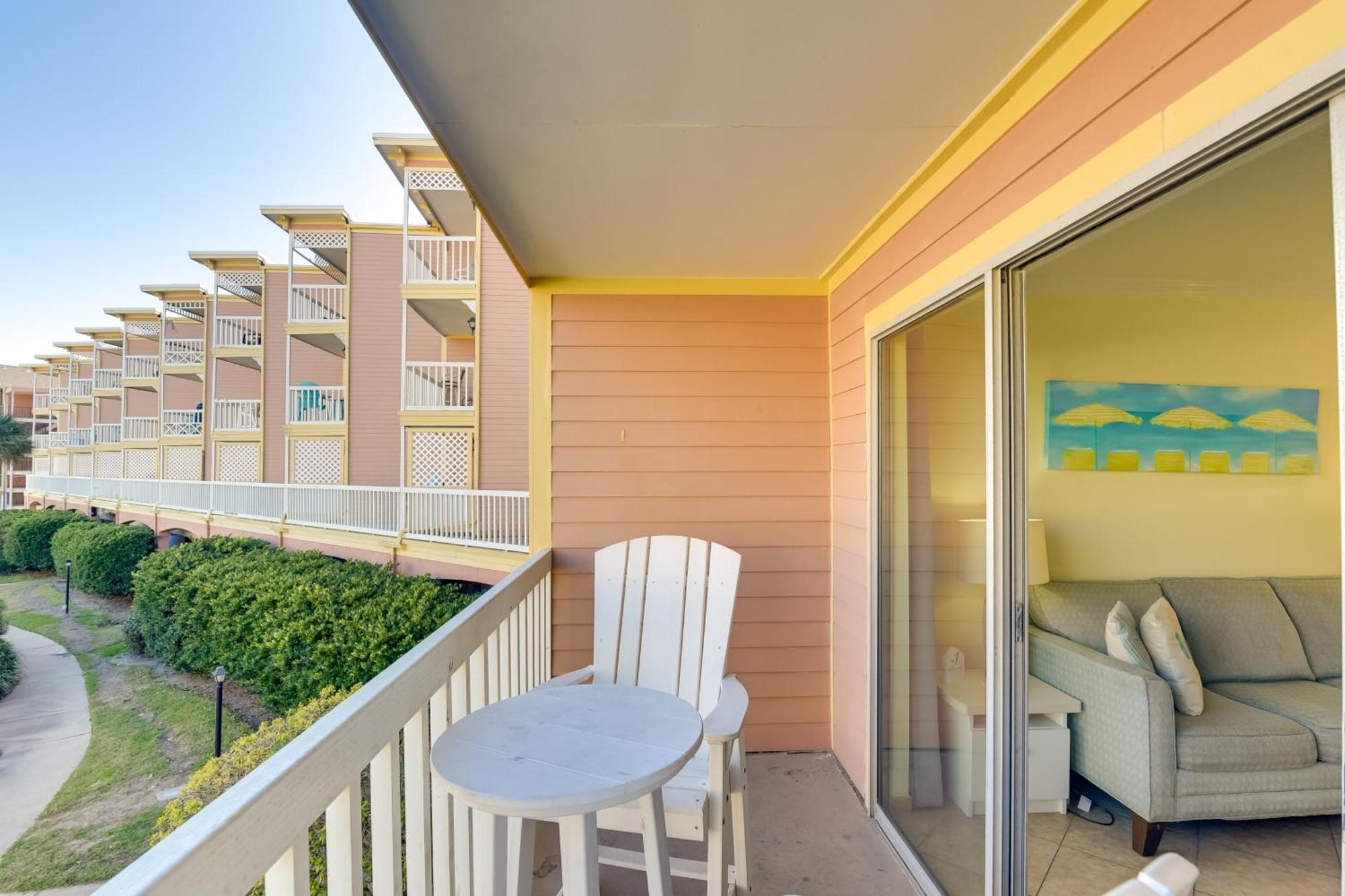 Coastal Galveston Condo Walk To Shoreline! ภายนอก รูปภาพ
